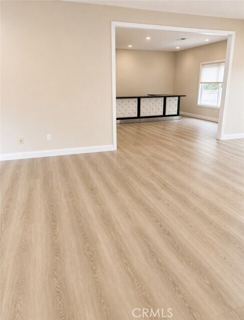 Building Photo - 18048 Karen Dr