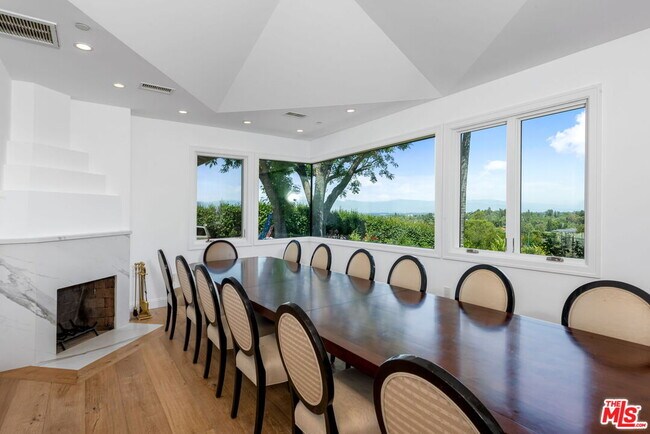 Building Photo - 19621 Wells Dr