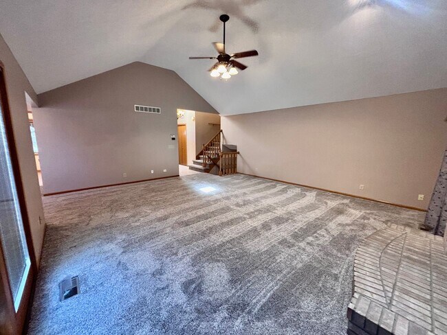 Building Photo - 16306 Lafayette Ave