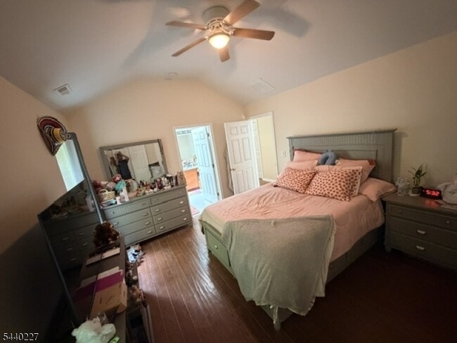 Building Photo - 310 Winding Hill Dr