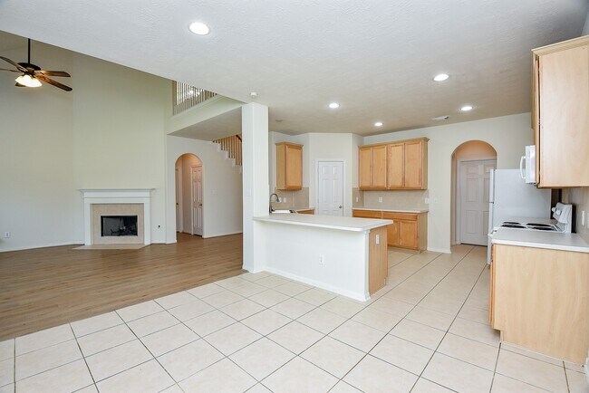 Building Photo - 15119 Newfield Bridge Ln