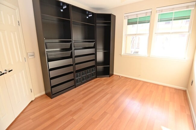 Building Photo - 1390 Saddle Rack St