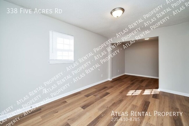 Building Photo - 338 5 Acre Rd