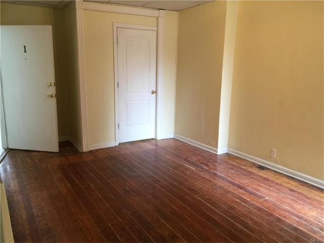 Building Photo - 739 N 5th St