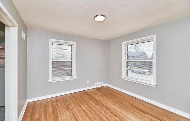 Building Photo - 7361 Melrose Ave