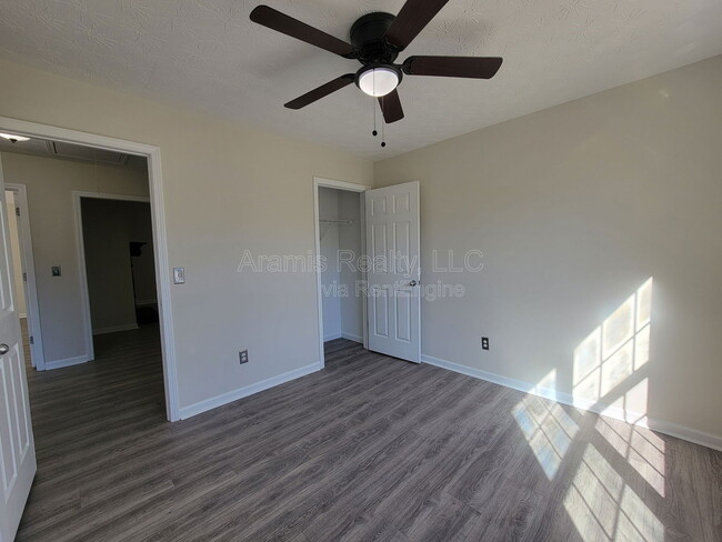 Building Photo - 120 Buddy Blvd