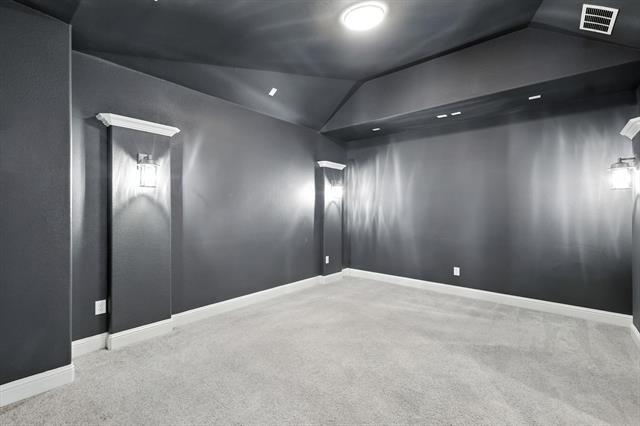 Building Photo - 710 Agave Dr