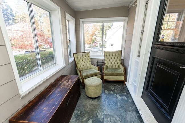 Building Photo - 59 Langdon Ave