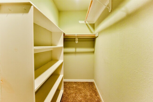 Building Photo - 3530 Santa Rosa Ln