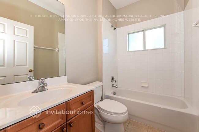 Building Photo - 2512 W Caparina Dr