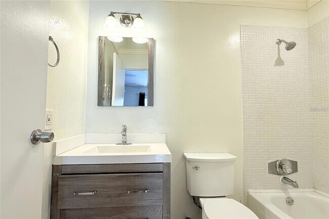 Building Photo - 101 Cambridge Trail
