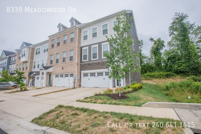 Building Photo - 8339 Meadowood Dr