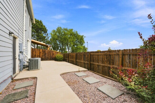 Building Photo - $2,840.95 with $300 Off The First Month's Rent, 3 Beds - 2.5 Bath, Single Family Home in Westmins...