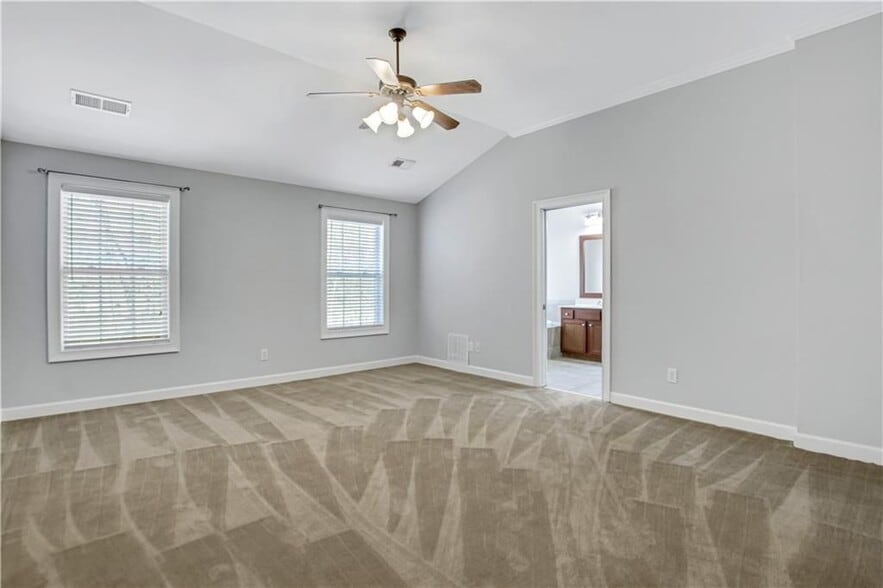 Building Photo - 3345qq Regent Pl SW