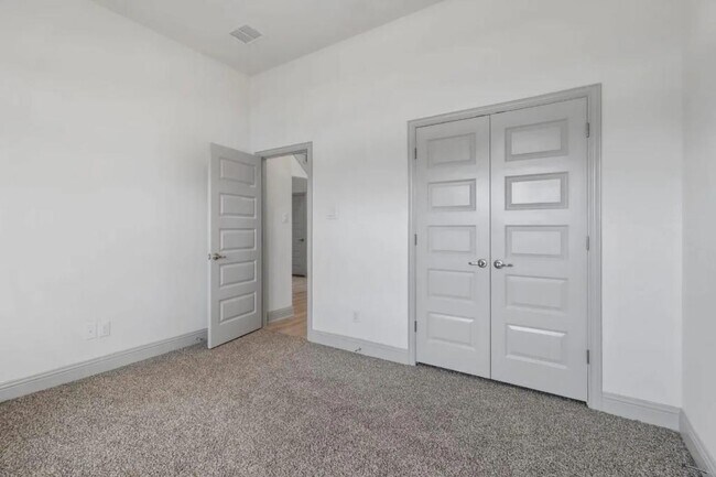 Building Photo - 3224 Mountcross Rd