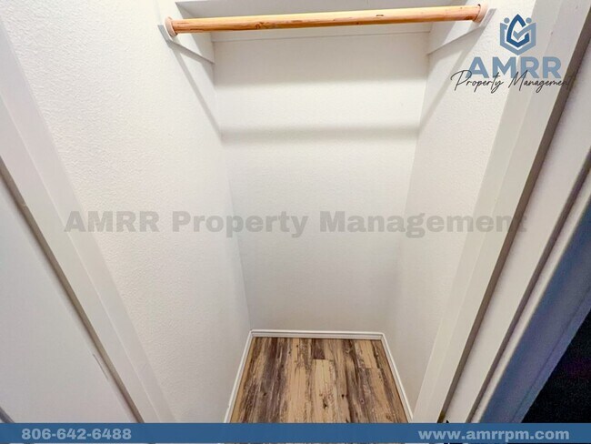 Building Photo - Charming 4-Bedroom Home – Space, Style, and Comfort!