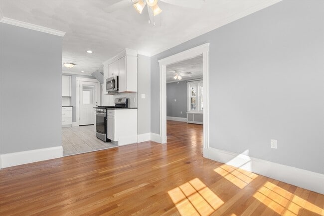 Building Photo - 42 Phillips Rd