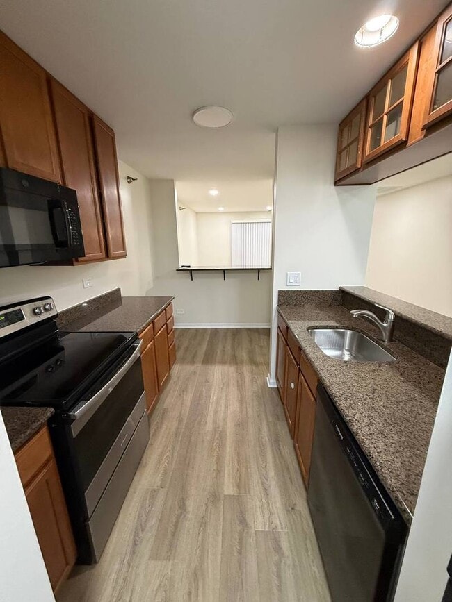 Building Photo - 209 Glengarry Dr