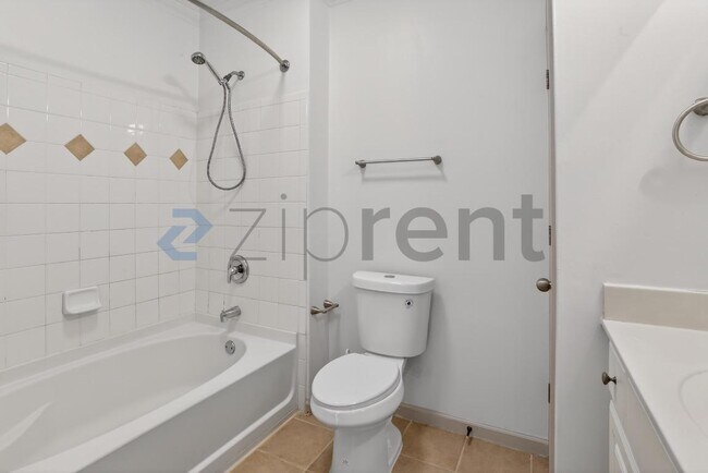 Building Photo - 1111 Westchester Ridge NE