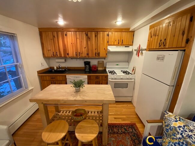 Building Photo - 11 William St