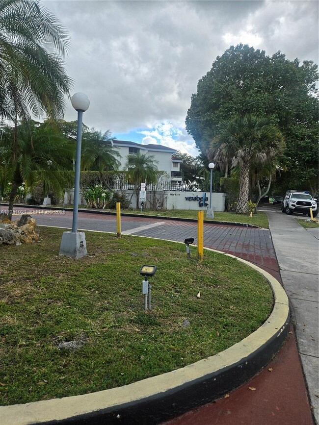 Building Photo - 8205 SW 152nd Ave