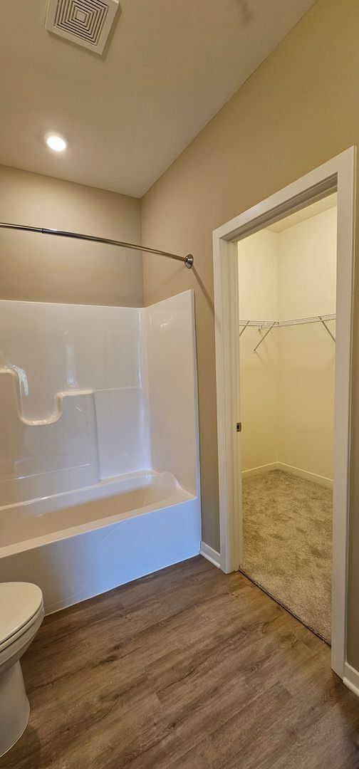 Building Photo - Chestnut - 2Br/2Ba Rental Home - First Floor