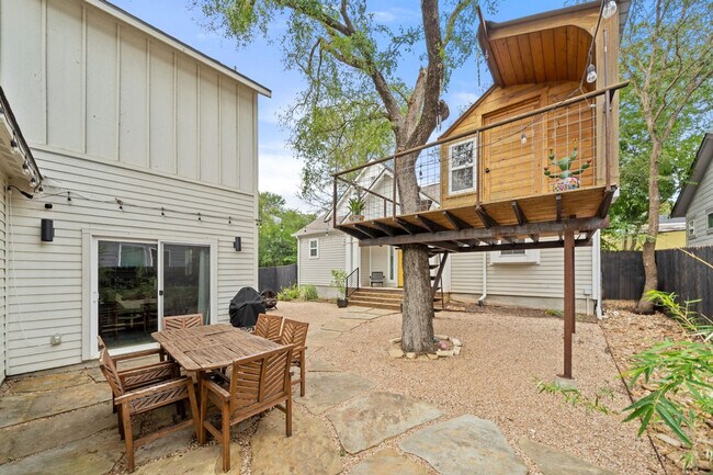 Building Photo - 1307 Fort Branch Blvd