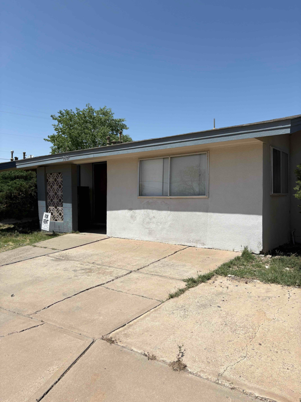 Primary Photo - 2603 W Alameda St