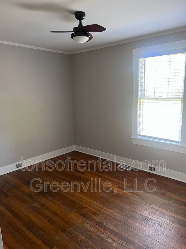 Building Photo - 205 Thackston St