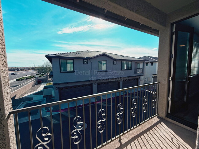 Building Photo - 4100 S Pinelake Way