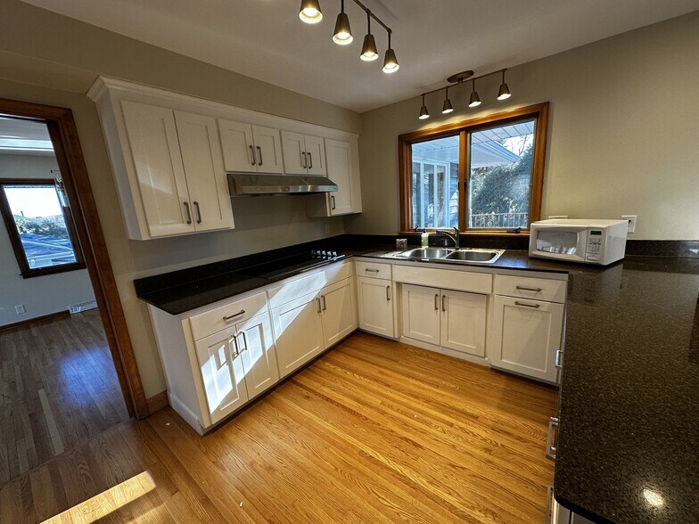 Building Photo - 5111 Thotland Rd