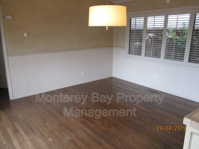 Building Photo - 3 Guadalupe St