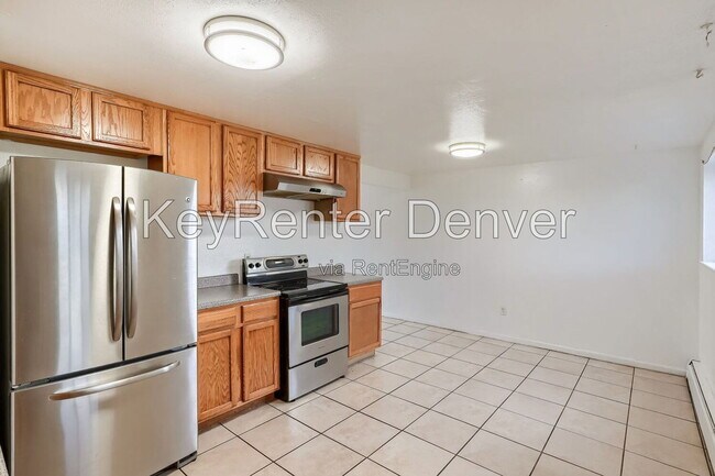 Building Photo - 7950 Patricia Dr