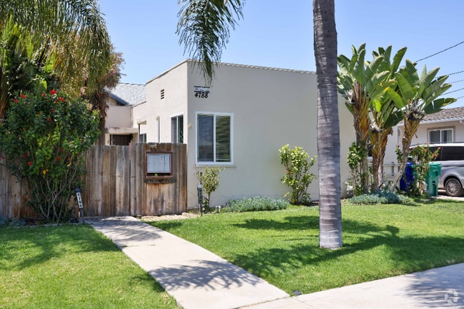 Building Photo - 4788 W Mountain View Dr
