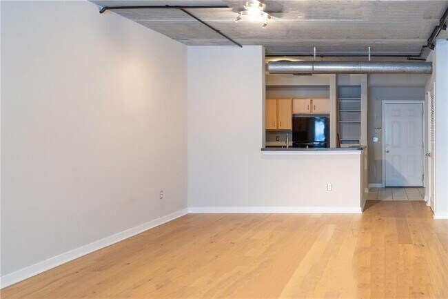 Building Photo - 800 Peachtree St NE