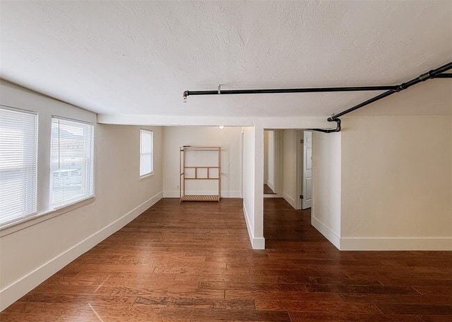 Building Photo - 1120 NW 51st St