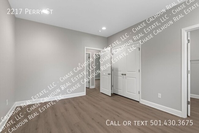 Building Photo - 2217 Perry St