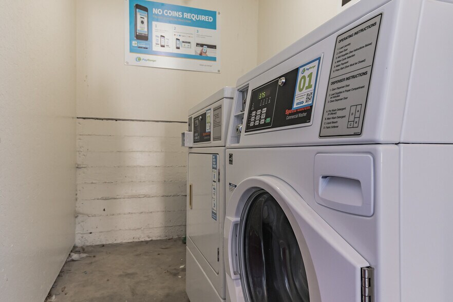 Laundry Facility - No Coin Required - 851 Cypress Ave