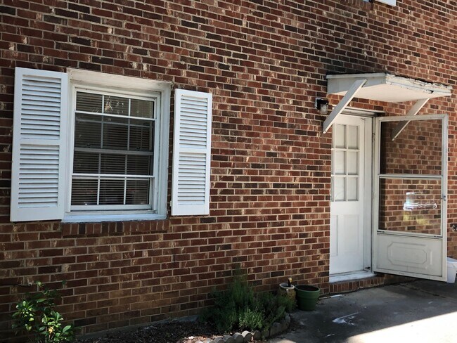 apartment for rent - 716 Bradley Rd