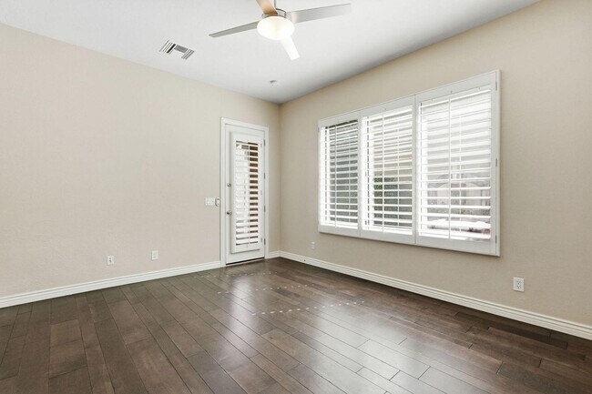 Building Photo - 11047 E Mirasol Cir