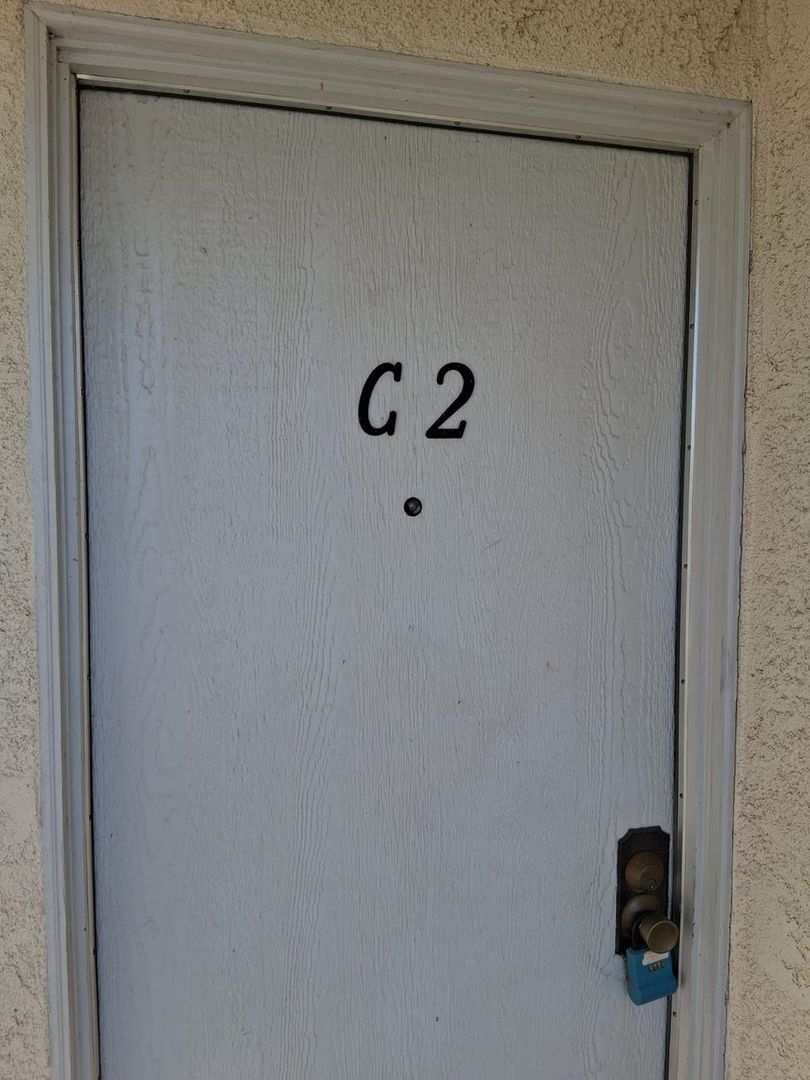 Building Photo - 441 Moser Ave