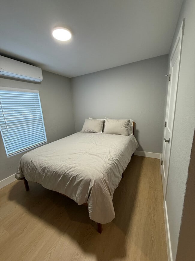 Building Photo - 1845 San Luis Rd