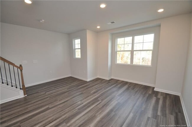Building Photo - 1009 Shoreside Dr