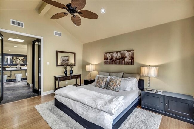 Building Photo - 6702 Elfland Dr