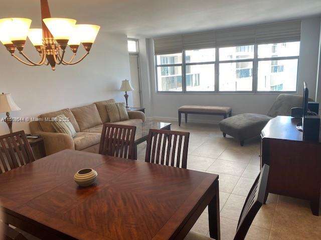 Building Photo - 6039 Collins Ave