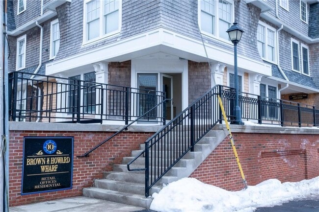 Building Photo - 10 Brown and Howard Wharf