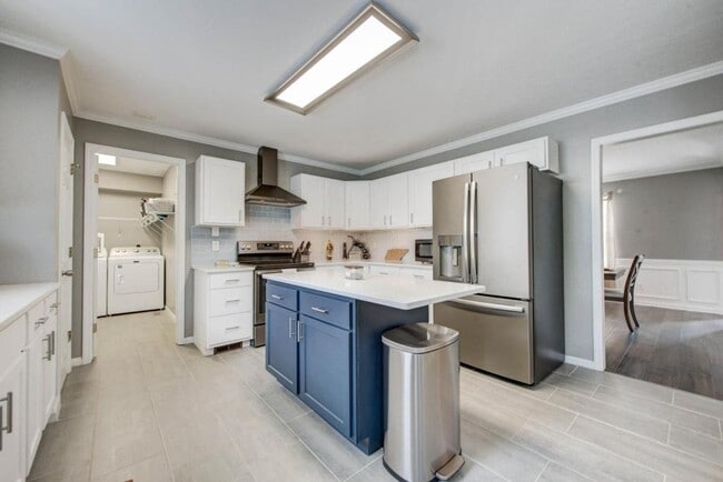 Building Photo - 8200 Gallaher Station Dr