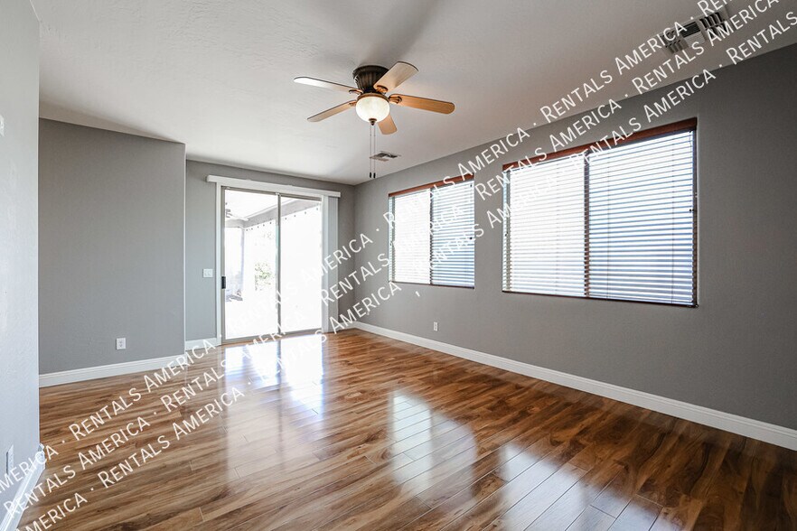 Building Photo - 2437 W Red Range Way