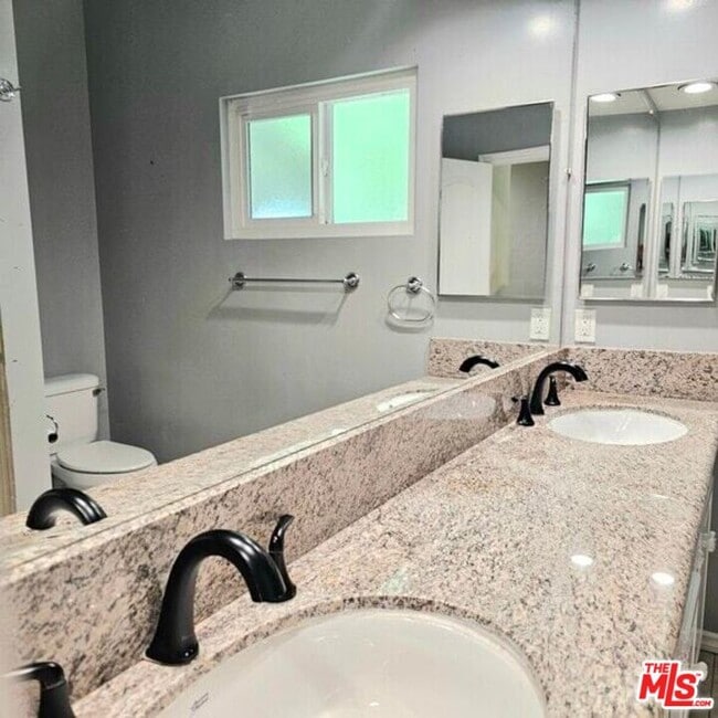 Building Photo - 20811 Tiara St