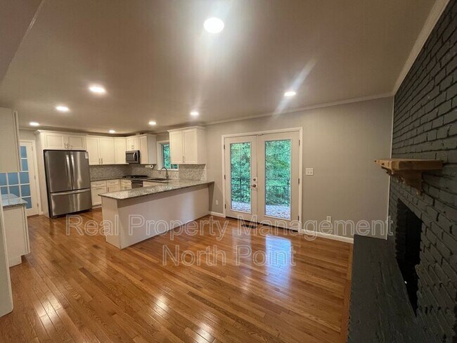 Building Photo - 2301 Echo Hills Cir NE